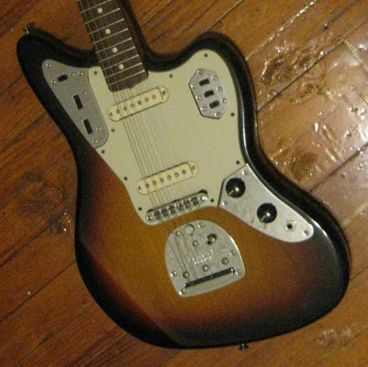 Classic Player Sunburst Jaguar w/ Mint Guard &amp; AVRI Pickups