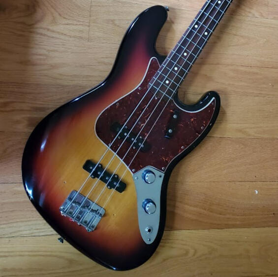 Fender Jazz Bass w/ Concentric Pot Mod & Quarter Pounder PUs