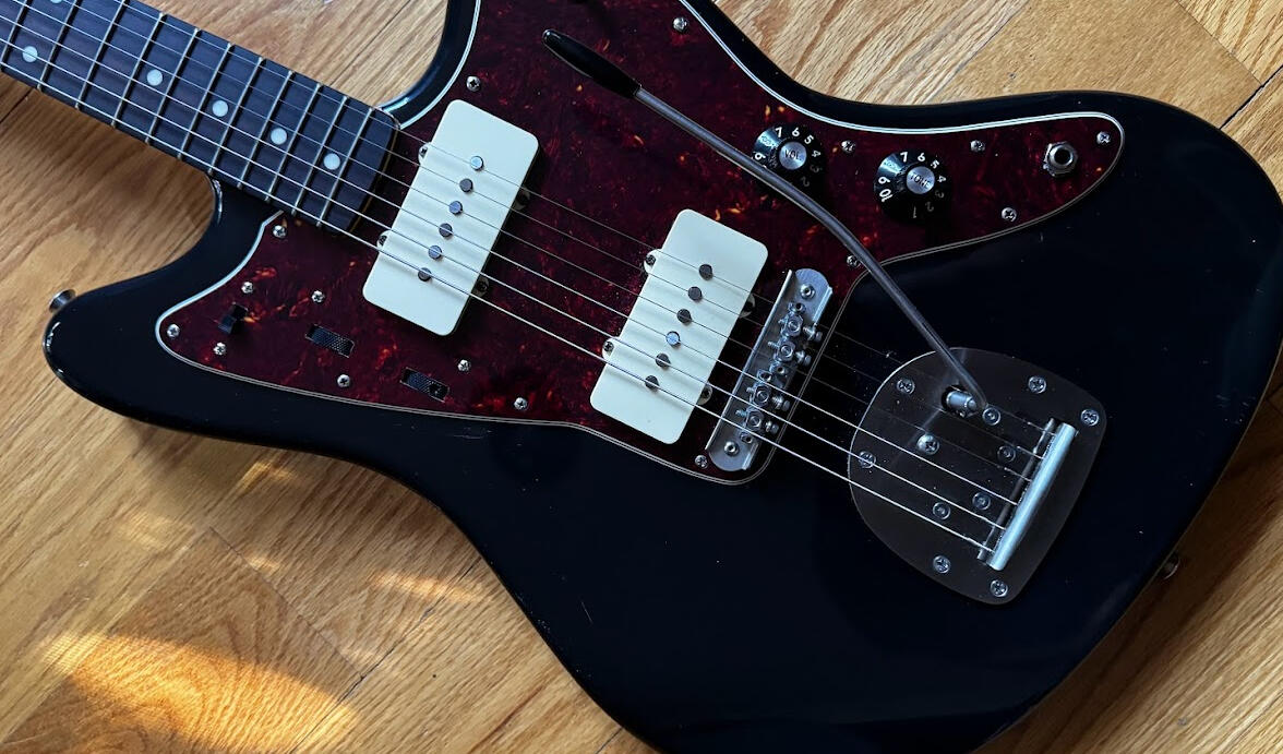 Custom Built Piano Black Jazzmaster w/ Brandonwound Noiseless Pickups, Descendant Trem & Mastery Bridge