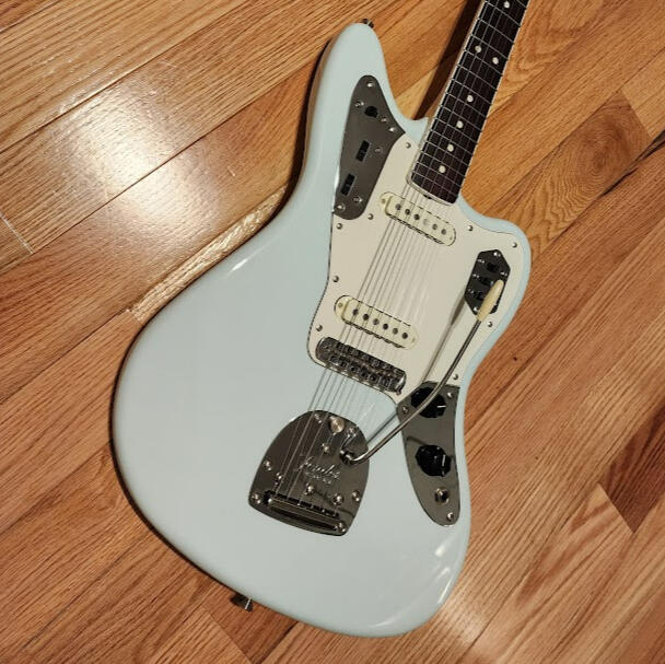 MIJ Trad 60&#39;s II FSR Jaguar w/ AVRI Trem &amp; Marr Bridge