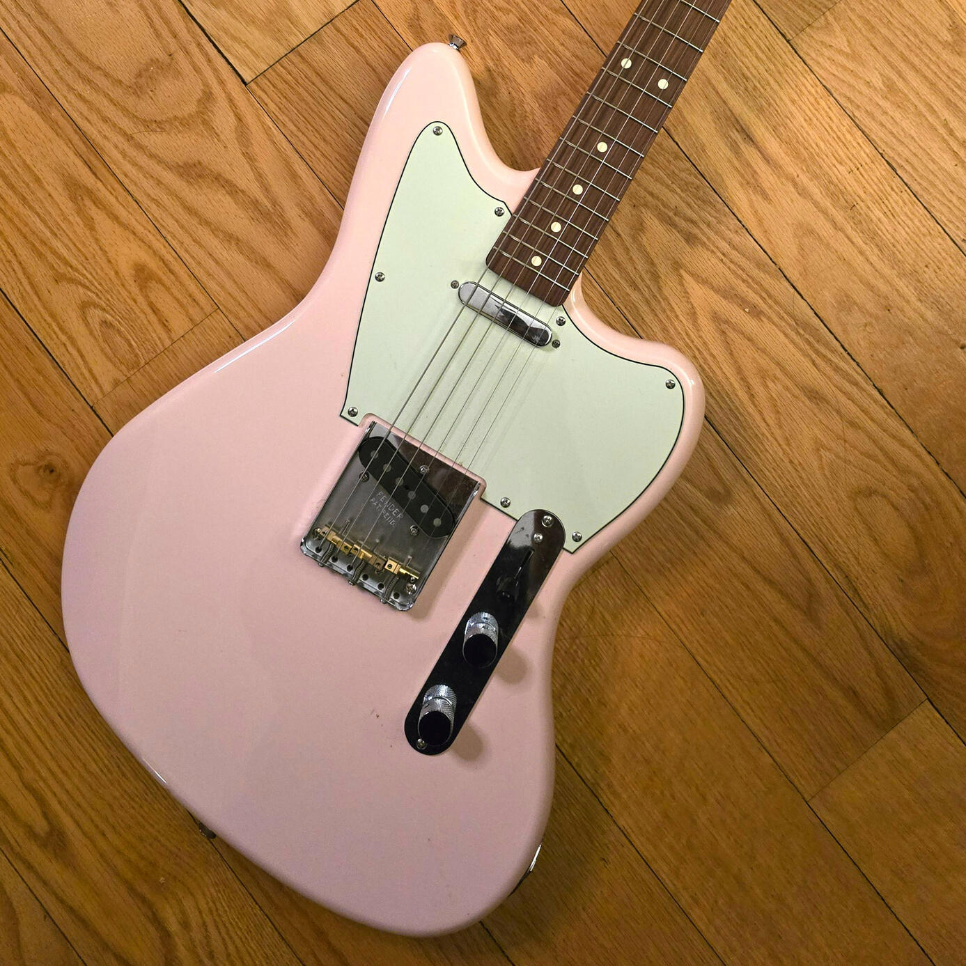 Shell Pink Offset Telecaster w/ &#39;52 Pickups &amp; Bill Lawrence Mod